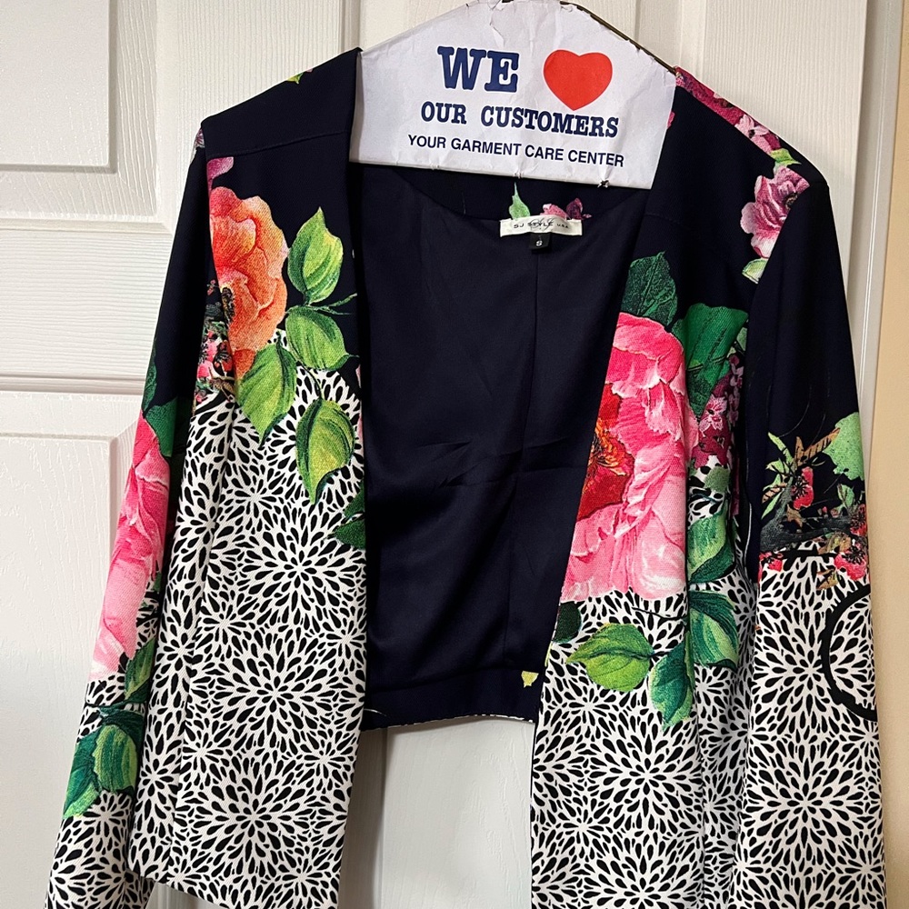 Floral Women’s Blazer